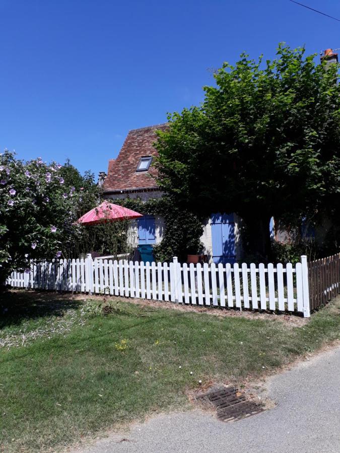 La Maison De Xenos Nohant-en-Gracay Exterior photo